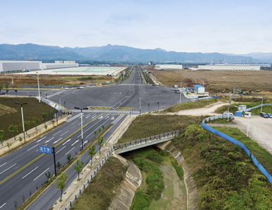 经开区东区路路新建工程（七线路路兵装集团段）施工